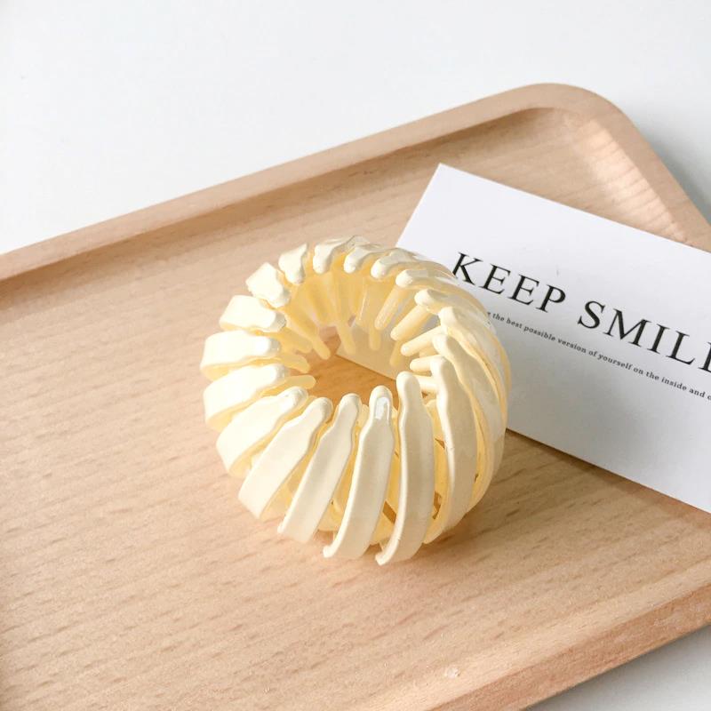 Expanding Multi-Wear Hair Clip